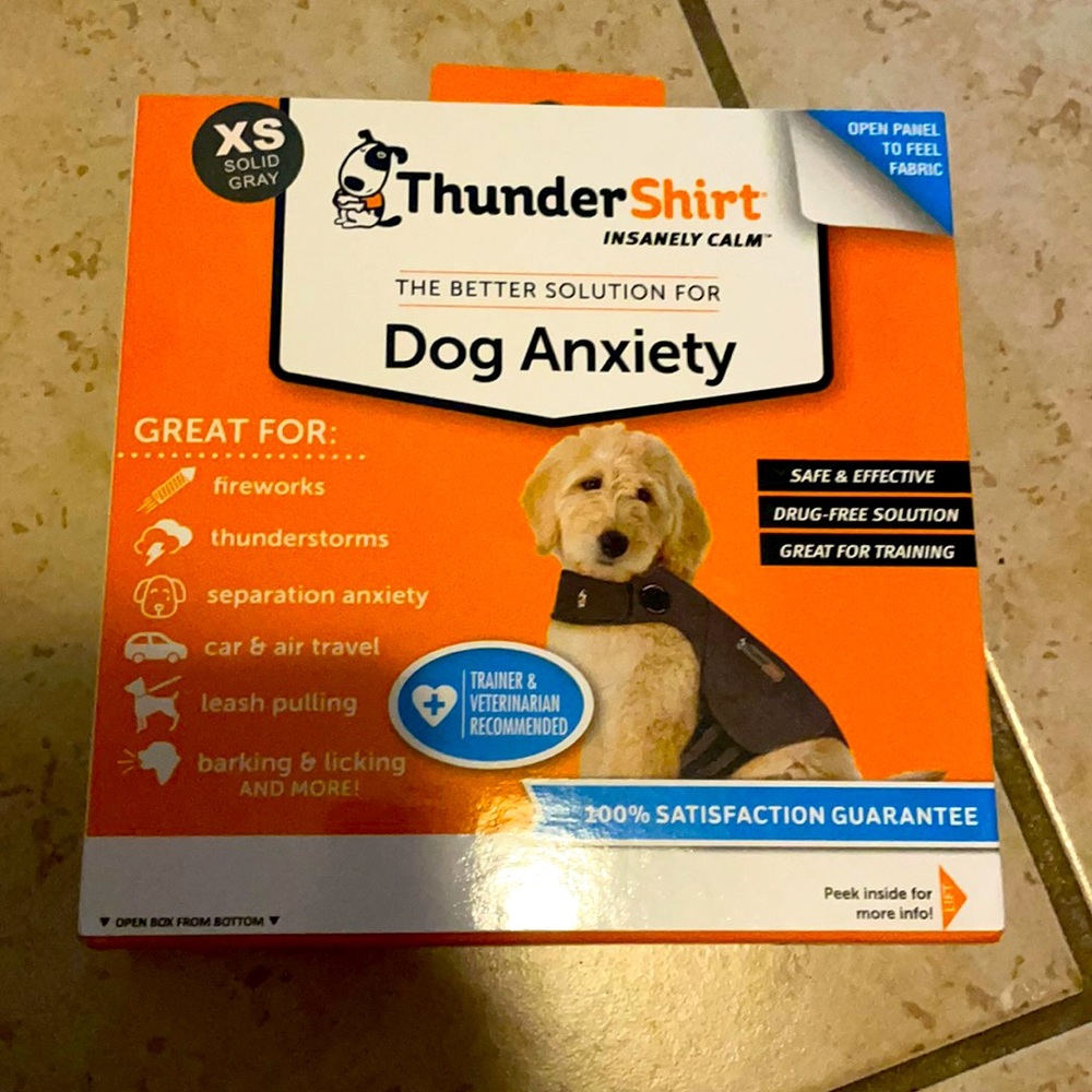 Brand new Thunder Shirt for dogs help anxiety & ect. Size- XS